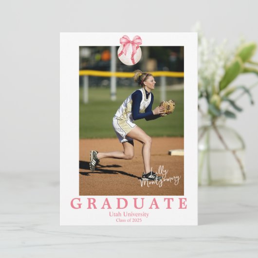 Coquette Baseball Bow Abschluss Ankündigung (Stehend Vorderseite)