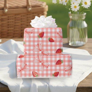 Coquette Berry Erster Geburtstag Rot Gingham Geschenkpapier