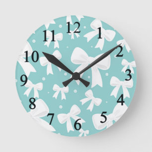 Coquette Blue & White Bows Runde Wanduhr