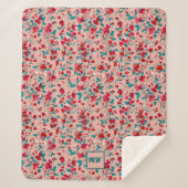 Coquette Blumenrosa und aquamarine Monogramm Sherpadecke (Vorderseite)