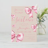Coquette Blush Pink Bow Sweet 16 Party Champagne Einladung (Stehend Vorderseite)