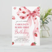 Coquette Bow Berry First Strawberry 1. Geburtstag Einladung (Stehend Vorderseite)