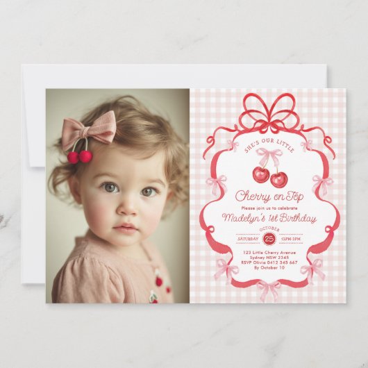 Coquette Bow Cherry First 1st Birthday Photo Einladung (Vorderseite)