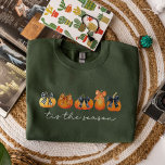 Coquette Bow Pumpkin Fall Erntedank Sweatshirt<br><div class="desc">Herbst in Liebe mit Spooky Season Stil mit unserem Pumpkin Coquette Shirt! Dieses bezaubernde Shirt verbindet gemütlichen Komfort mit spielerischer Laune und macht es zu einem Muss für Ihren Herbstschrank. Mit einem zauberhaften Kürbis-Design in Aquarellfarbe, der mit einem zarten Coquette-Bogen geschmückt ist, ist es der ideale Weg, Halloween-Seele zu umarmen...</div>