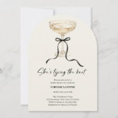 Coquette Bow She’s Tying the Knot Bridal Shower  Einladung (Vorderseite)