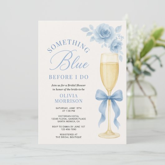 Coquette Bow Something Blue QR Code Bridal Shower  Einladung (Stehend Vorderseite)