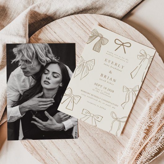 Coquette Bows Sand Wedding Einladung
