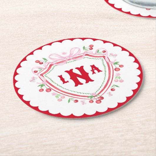 Coquette Cherry Monogram Wappen Brautparty Runder Pappuntersetzer (Angewinkelt)
