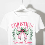 Coquette Christmas Social Club Giro Pink Bow Tri-Blend Shirt<br><div class="desc">Coquette Weihnachtsklub Girly Pink Bow Festive Holiday Tri-Blend Shirt mit einem hübschen rosa und grünem Bogen Akzent mit Heiligen und einem Blumenkranz mit dem Text "Christmas Social Club" in der modernen Schrift Typografie. Ideal für Weihnachtsgeschenke,  Weihnachts-Party und Feierlichkeiten,  Geburtstage und vieles mehr. Erstellt von Evco Studio www.zazzle.com/store/evcostudio</div>