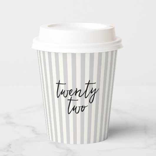 Coquette Disco Ball & Black Bow Gran Streifen Pappbecher (Vorderseite)