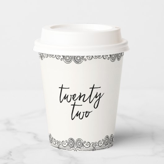 Coquette Diskothek Ball & Black Bow Chic Modernes Pappbecher (Vorderseite)