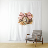 Coquette Leopard Pumpkin with Pink Bow - Glam Fall Wandteppich (Beispiel)