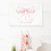 Coquette Pink Bow Erster Geburtstag Banner (InSitu)