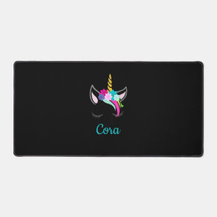Cora Regenbogen-Einhorn-Name-T-Shirt Schreibtischunterlage
