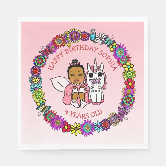 Coral Afroamerikanisches Fairy and Unicorn Birthda Serviette (Vorderseite)