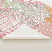 Coral Beauty: Underwater Pattern Wonderland. Sherpadecke (3/4)