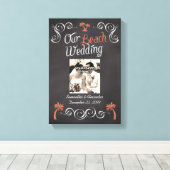 Coral Chalkboard Script Beach Wedding Leinwanddruck (Insitu (Holzboden))