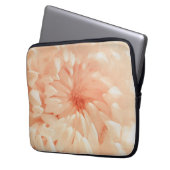 Coral Chrysanthemum Laptopschutzhülle (Vorderseite Links)