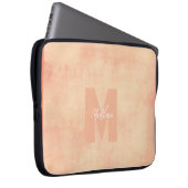 Coral Earthy Pastel Tones Mit Monogramm Chic Laptopschutzhülle (Vorne Rechts)