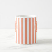 Coral French Beach Stripe Personalisiert Monogram Kaffeetasse (Mittel)