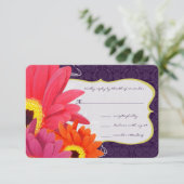 Coral Fuchsia Eggplant Gerber Daisy Wedding RSVP Karte (Stehend Vorderseite)