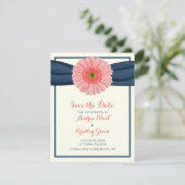 Coral Gerbera Daisy Navy Ribbon Save the Date Card (Stehend Vorderseite)