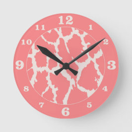 Coral Giraffe Animal Print Numbered Runde Wanduhr