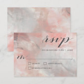 Coral Gray Abstrakt Brushstrokes Wedding RSVP Karte (Vorne/Hinten)