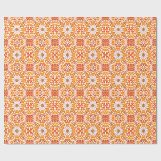 Coral Orange und Cream Batik Medallion Muster Geschenkpapier (Flach)