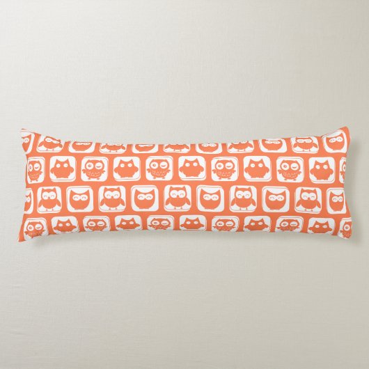 Coral Owl Pattern Seitenschläferkissen (Vorderseite)