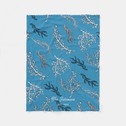 Coral Pattern Blue Coastal Beach House Fleecedecke (Vorderseite)
