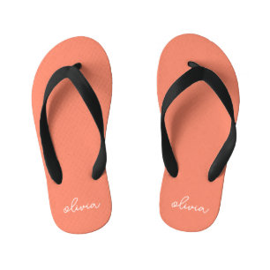 Coral Peach Girly Monogram Name Kinderbadesandalen