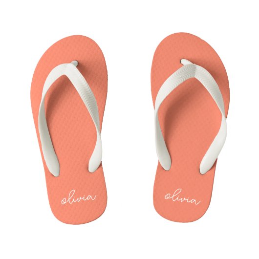 Coral Peach Girly Monogram Name Kinderbadesandalen (Fußbett)