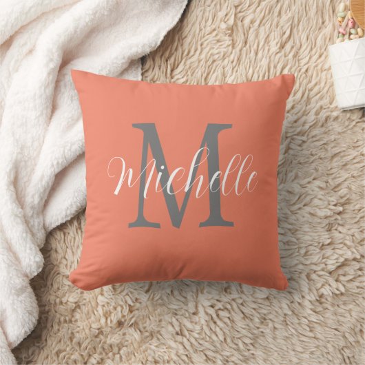 Coral Peach Girly Monogram und Name Kissen (Decke)