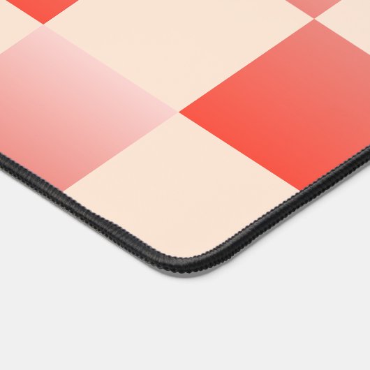 Coral Peach Gradient Checked Schreibtischunterlage (Ecke)