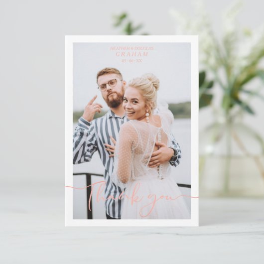 Coral Personalized Photo Wedding Whimsical Script Dankeskarte (Stehend Vorderseite)