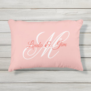 Coral Pink Extravagant Wedding Monogram Kissen Für Draußen