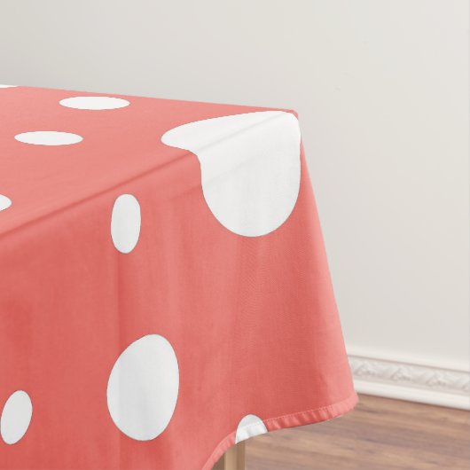 Coral Polka Dot Tischdecke (Beispiel)