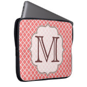 Coral Quaterfoil Latti Monogramm 15" Laptop Case (Vorne Rechts)