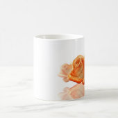 Coral Rose Blossom mit Notenmusik Kaffeetasse (Mittel)