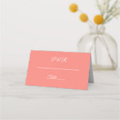 Coral Simple Stylisierte SkriptWedding Platzkarte (Vorderseite)