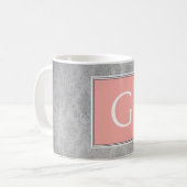 Coral Vintag Damask Monogram Tasse (Vorderseite Links)