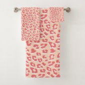 Coral White Leopard Print Badhandtuch Set (Insitu)