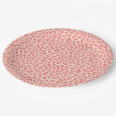 Coral White Leopard Print Pappteller (Schrägansicht)