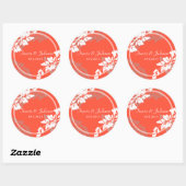 Coral Woodland Leaf Monogram Runder Aufkleber (Blatt)