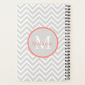 Coral Zickzack Monogram Planer (Rückseite)