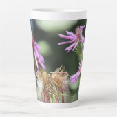Corfu Lilac Wildblumen Milchtasse (Vorderseite)