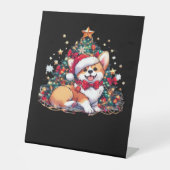 Corgi Christmas Tree Oversized T-Shirt Sockelschild (Vorderseite)