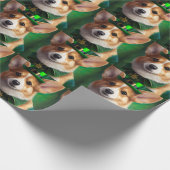 Corgi Dog in St. Patrick's Day Dress Geschenkpapier (Ecke)