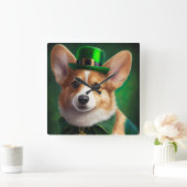 Corgi Dog in St. Patrick's Day Dress Quadratische Wanduhr (Zuhause)